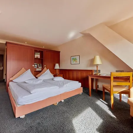 Zum Roten Bären Hotel 3*