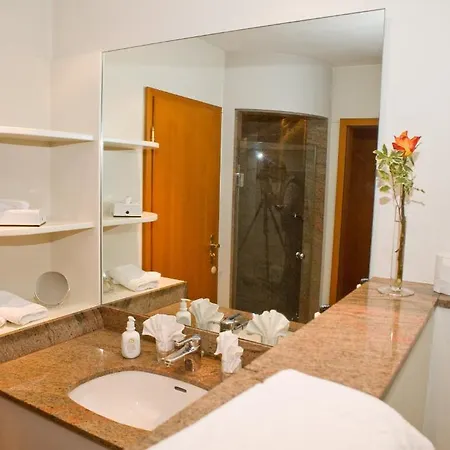 Zum Roten Baeren Hotel