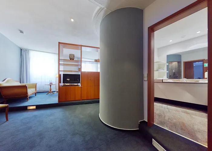 Ξενοδοχείο Zum Roten Baeren